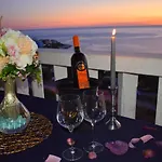 Sunset Apartment *