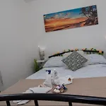 Sunset Apartment *